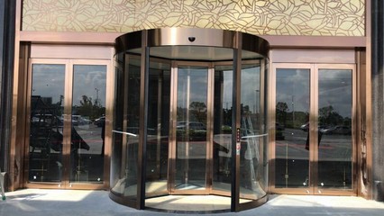 四川三翼旋轉(zhuǎn)門-豪華酒店旋轉(zhuǎn)門-榮豐祥盈