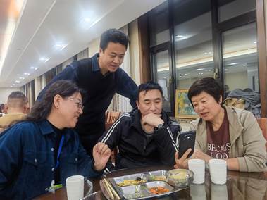 新電商網(wǎng)絡(luò)視聽創(chuàng)作與文創(chuàng)產(chǎn)品開發(fā)高級研修班圓滿收官——東北電力大學(xué)藝術(shù)學(xué)院賦能藝術(shù)培訓(xùn)新維度